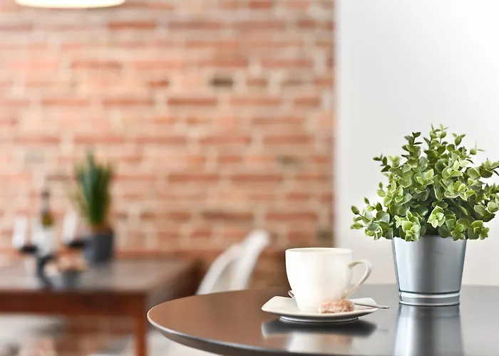 Green Garden Apartment